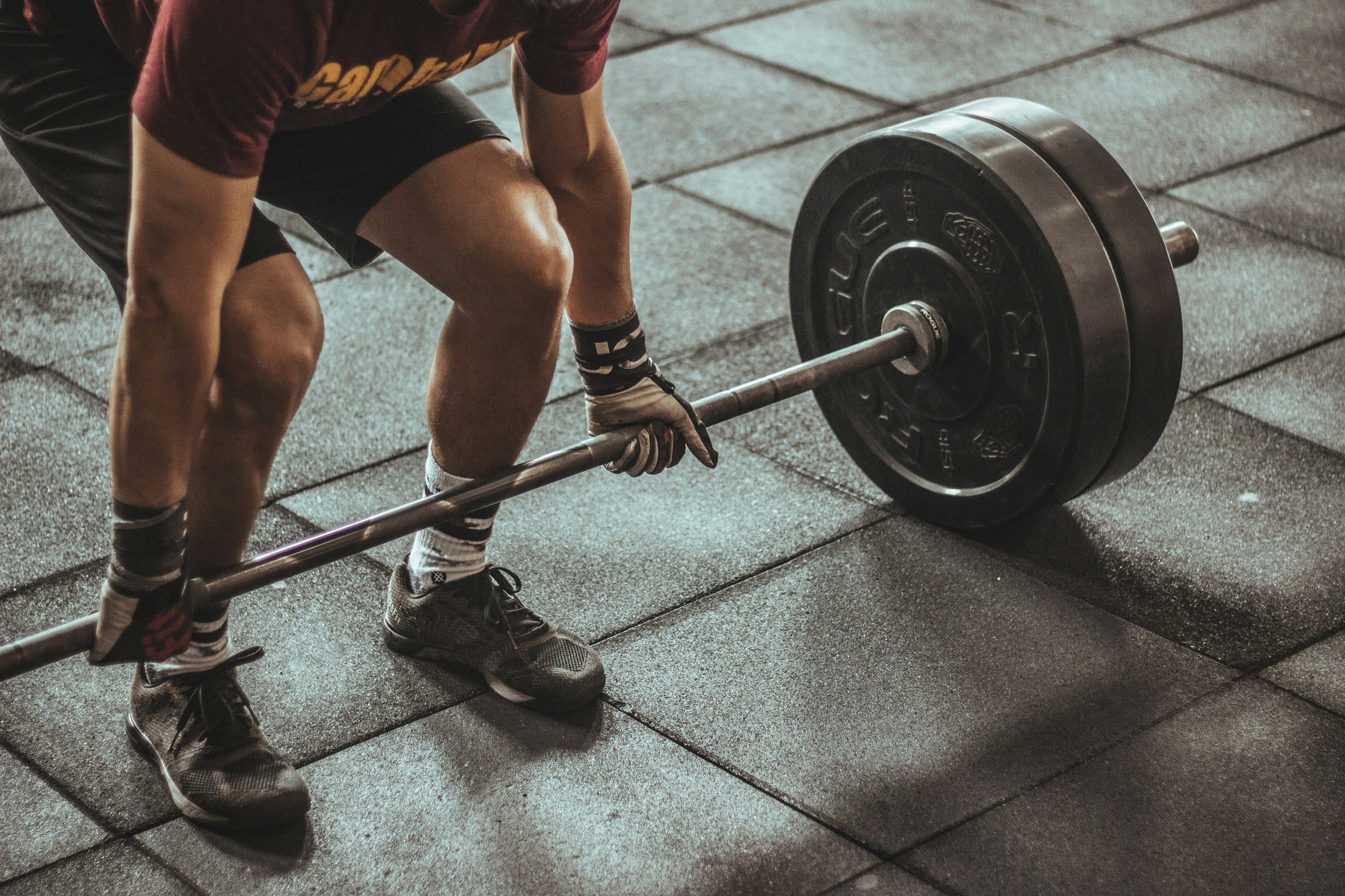 How to Choose the Best Men's Underwear for Weightlifting Sessions - Rmac